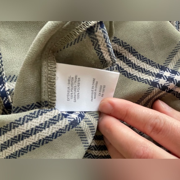 Green sheer top - Picture 6 of 6